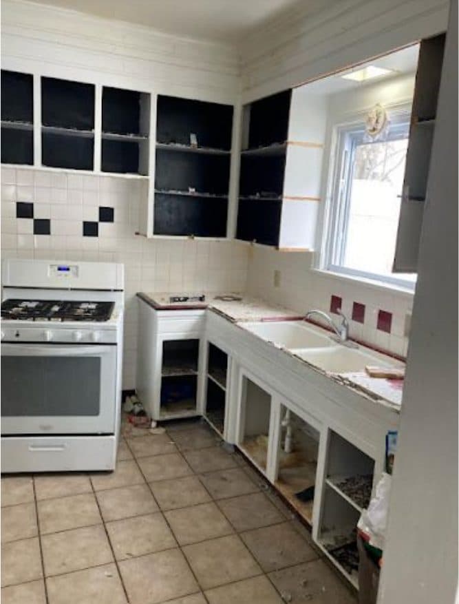 Kitchen before renovation